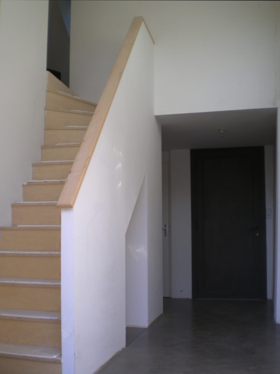 Carole Groulet Architecte – Construction d’une extension et rénovation d’une maison en terre